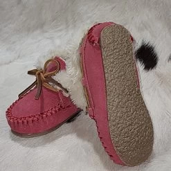 Minnetonka Pink Suede "Charley" Children's Slippers 11 Minnetonka Pink Suede "Charley" Children's Slippers -Ariat Store pinkminn6
